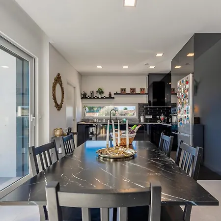 Estrela * Lourinha (Lisbon)